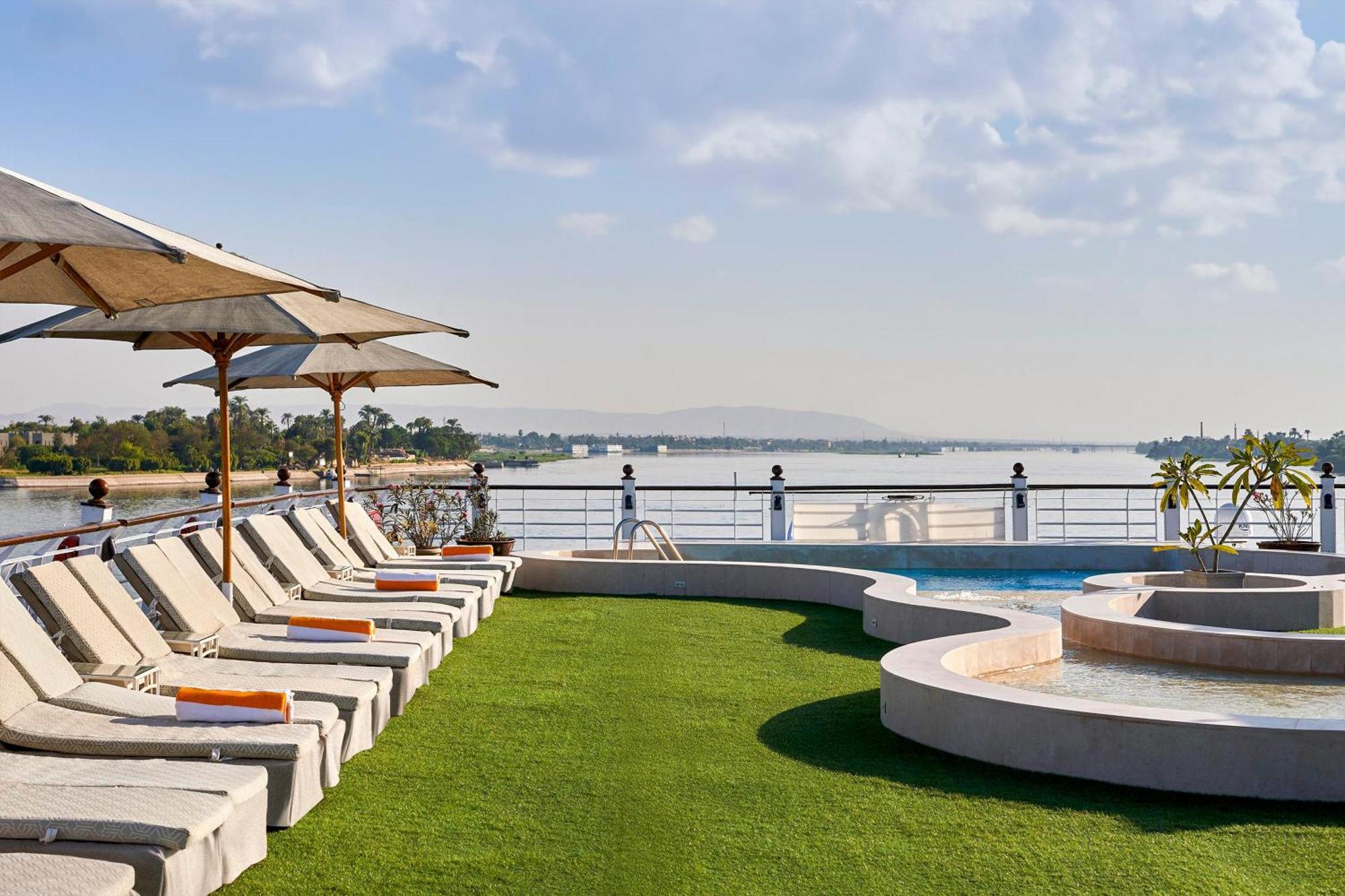 Moevenpick Royal Lotus Nile Cruise, Every Monday Four Nights From Luxor, Every Friday Three Nights From Aswan - Including Excursions & Sightseeing Esterno foto